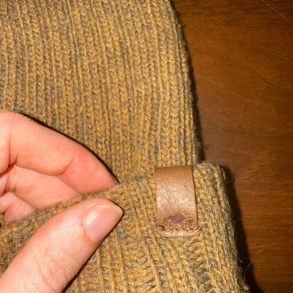 Roots Cozy Ribbed Knit Beanie - Picture 2 of 3